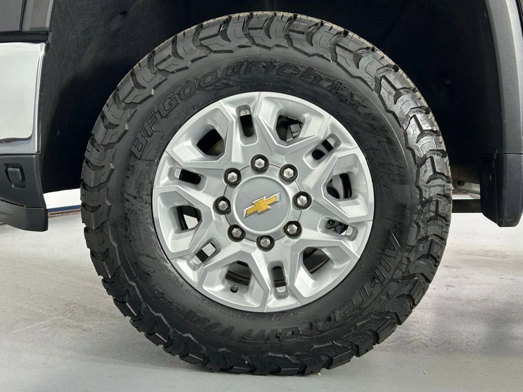 Used 2024 Chevrolet Silverado 2500 LTZ w/ LTZ Convenience Package AWD/4WD image 38