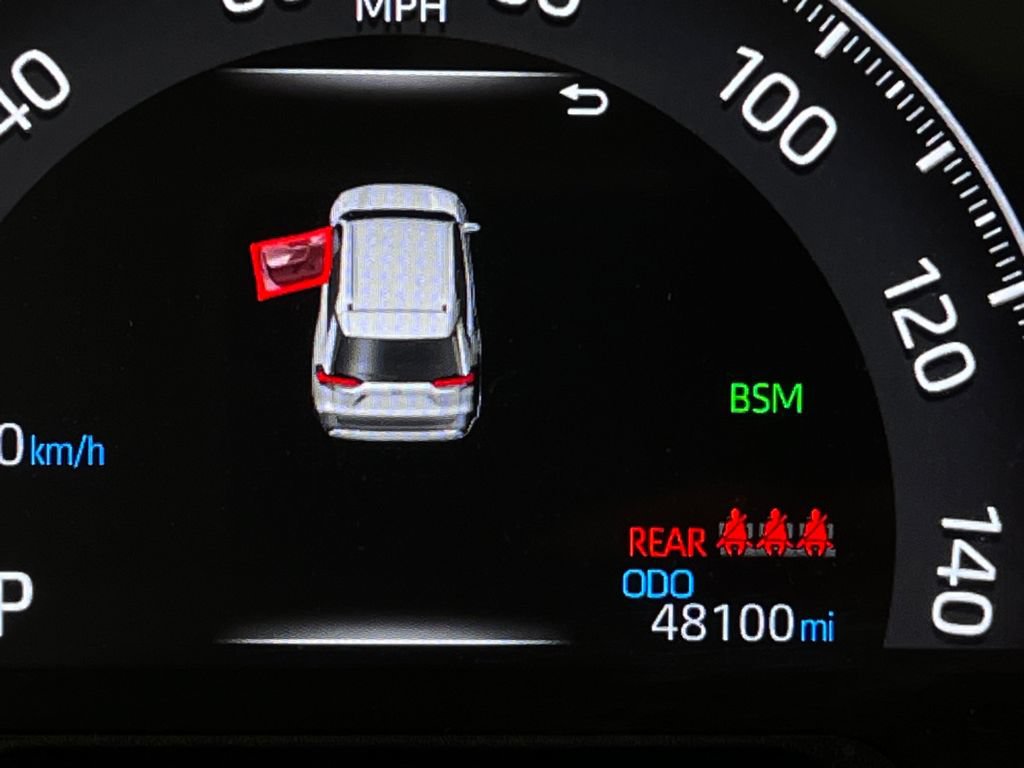 Used 2021 Toyota RAV4 Limited AWD/4WD image 17