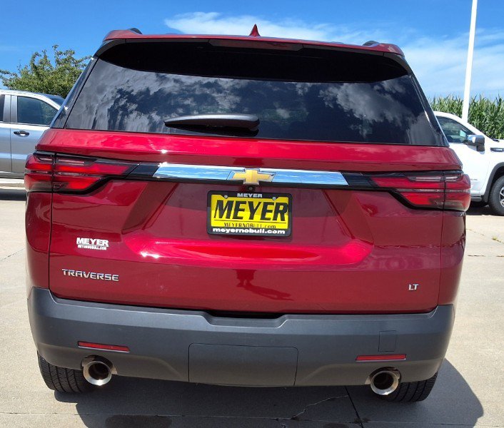 Used 2023 Chevrolet Traverse LT FWD image 7
