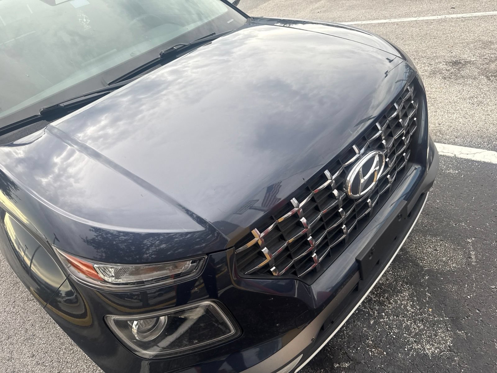 Used 2020 Hyundai Venue FWD image 21