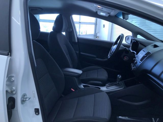 Used 2016 Kia Forte LX w/ LX Popular Plus Package image 21