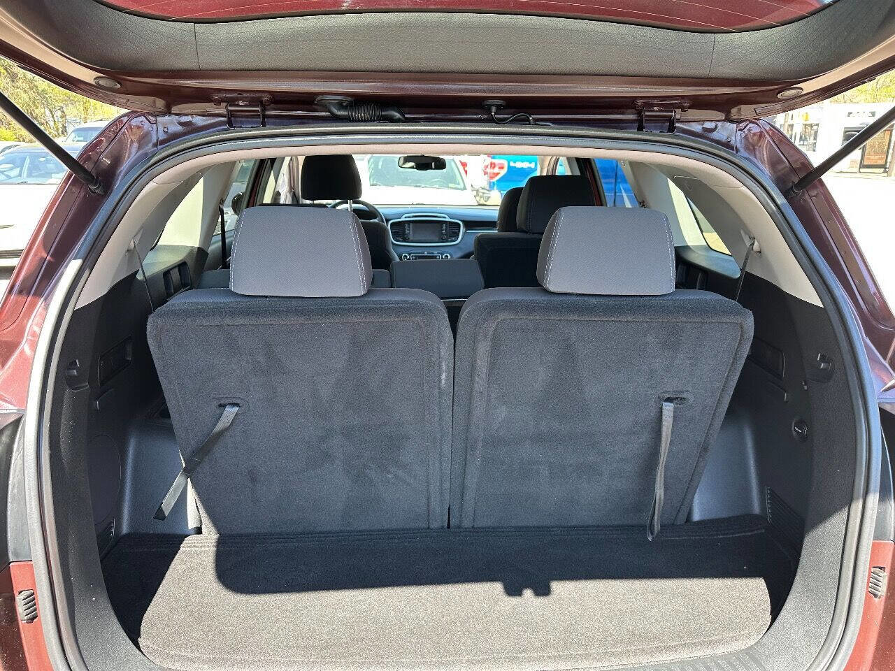 Used 2019 Kia Sorento LX w/ LX Convenience Package image 6