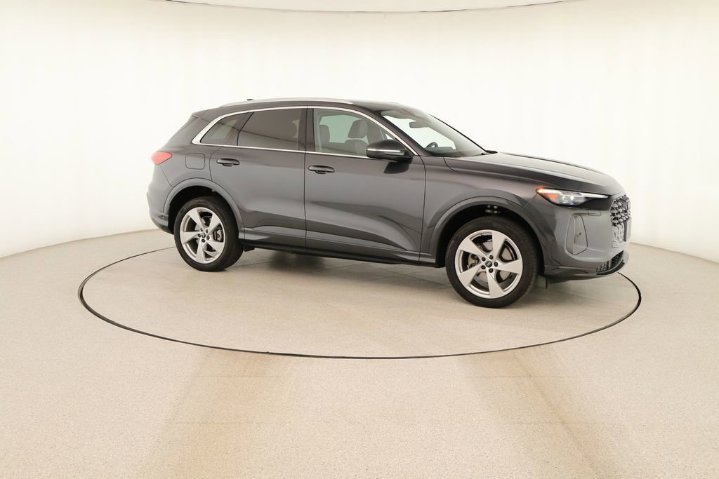 Certified 2025 Audi Q5 Premium Plus w/ Premium Plus AWD/4WD image 9