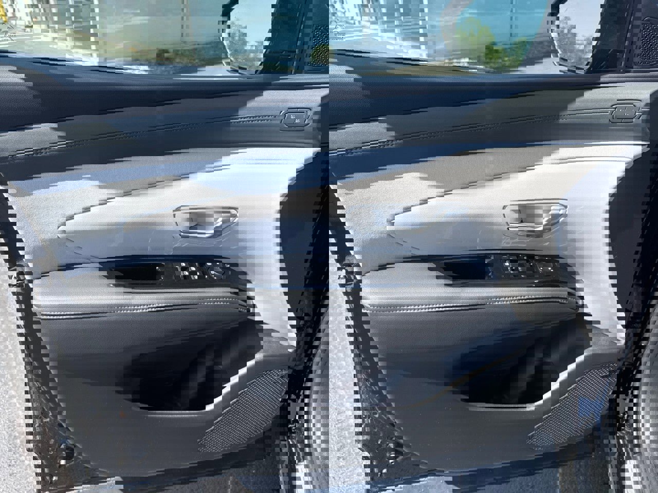 New 2026 Hyundai Tucson Limited image 11