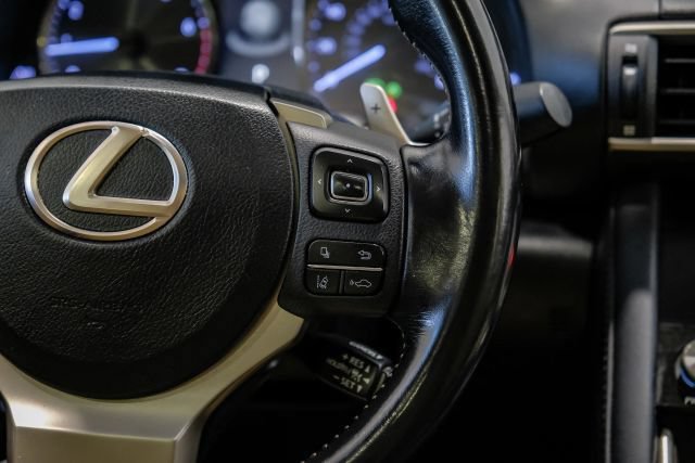 Used 2017 Lexus IS 200t w/ Premium Package RWD image 22