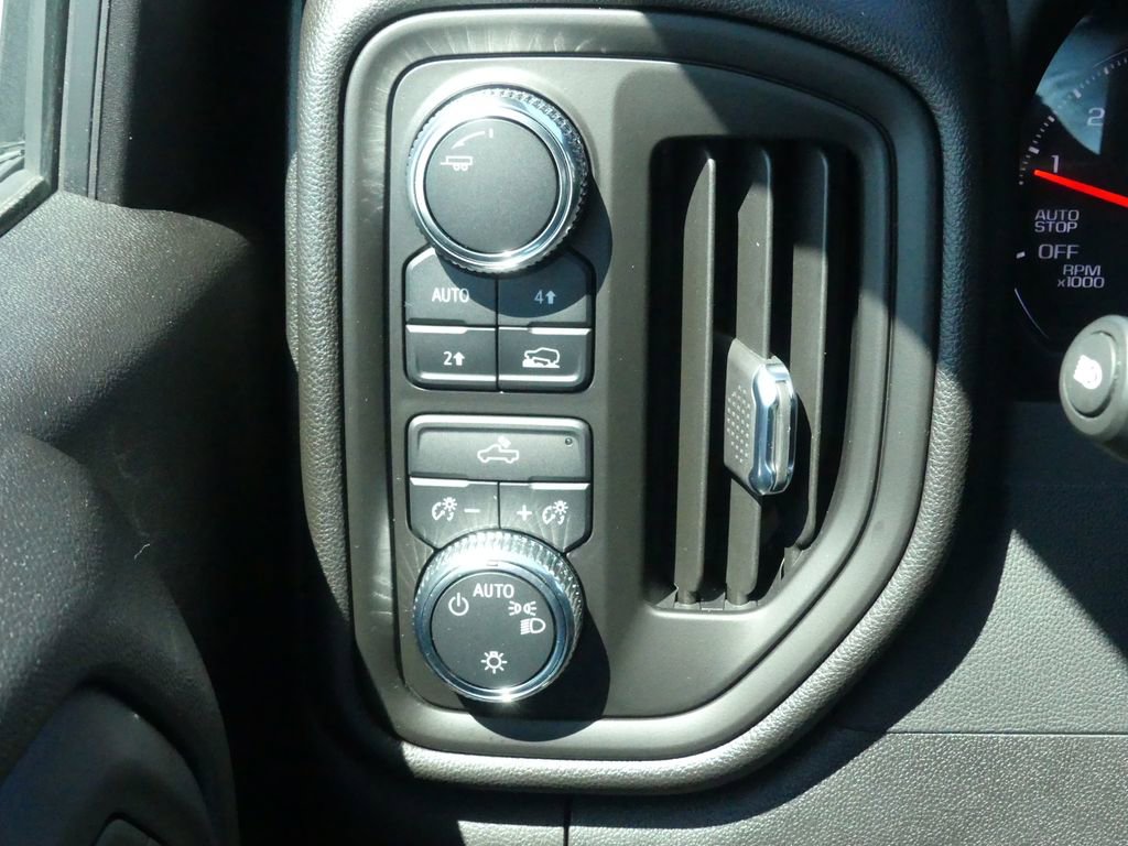 Used 2024 GMC Sierra 1500 Pro w/ Graphite Edition image 8