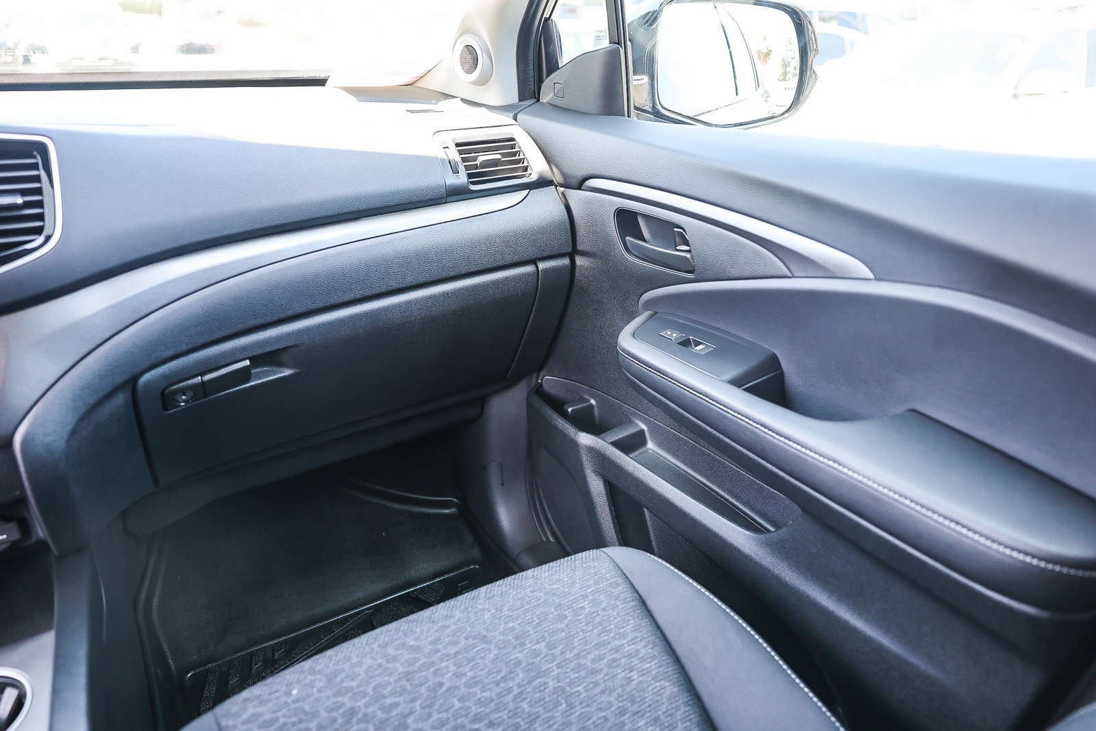 Certified 2025 Honda Ridgeline Sport image 6