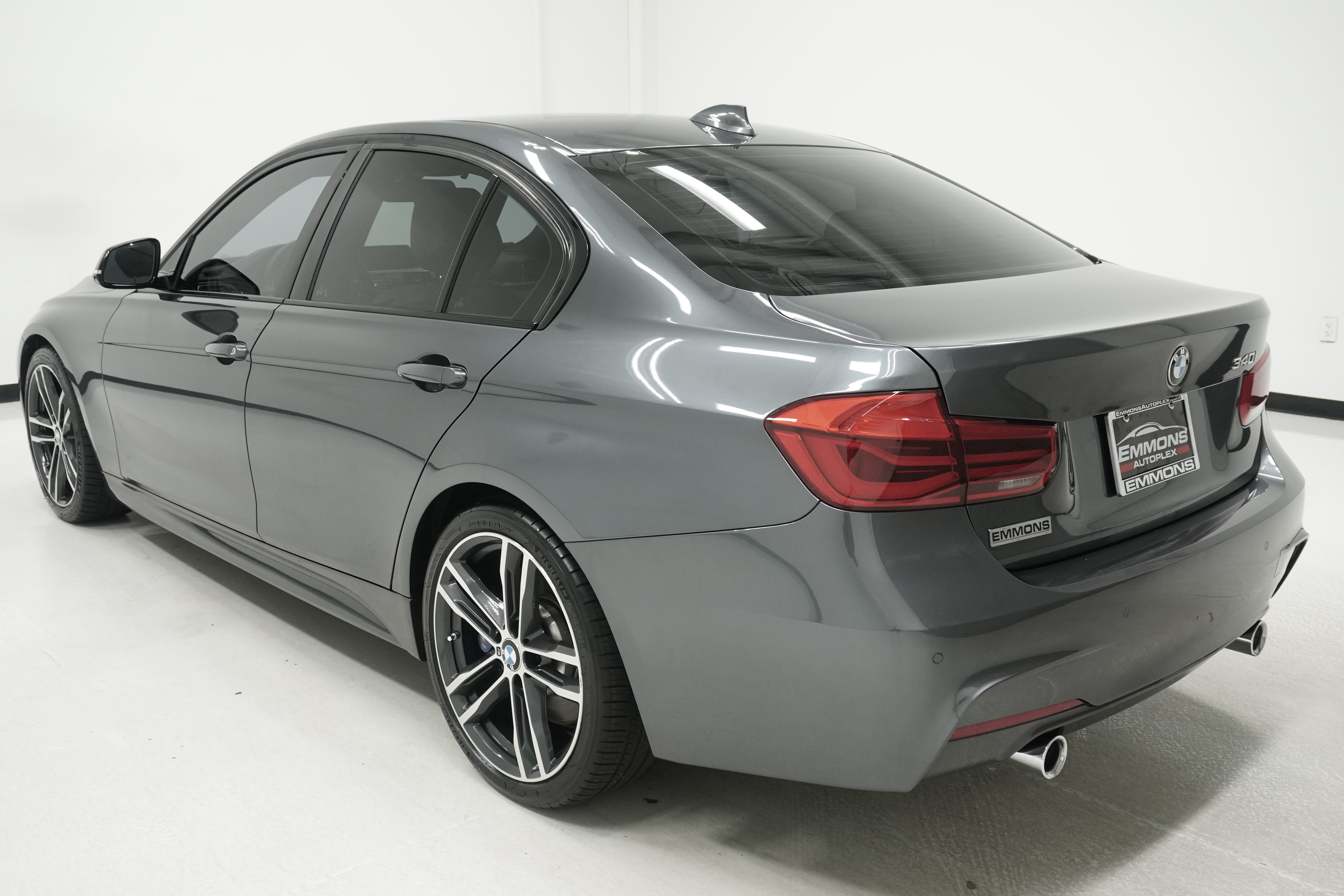 Used 2018 BMW 340i Sedan w/ Track Handling Package RWD image 6
