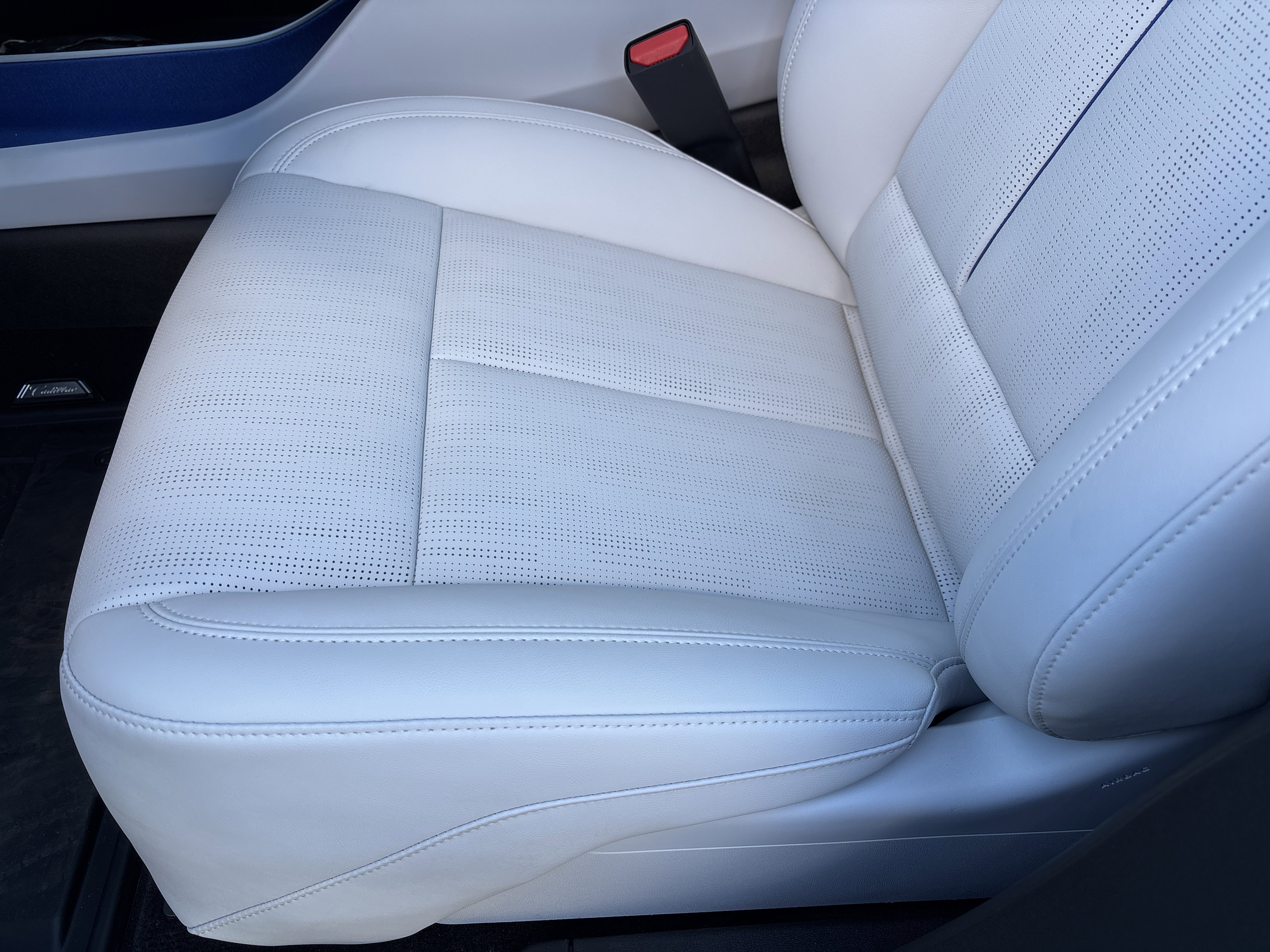 New 2026 Cadillac Optiq Sport 2 RWD image 26
