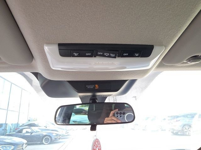 Used 2025 Nissan Kicks S image 20