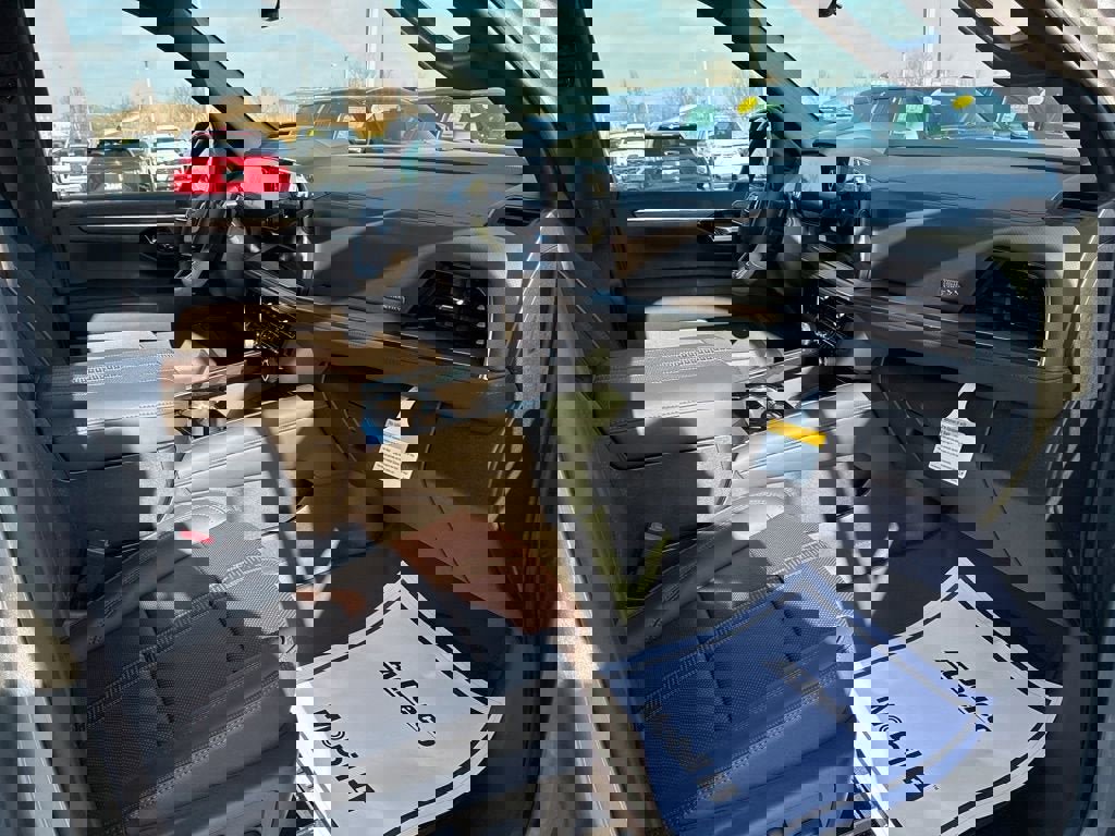 New 2026 Chevrolet Suburban High Country image 35