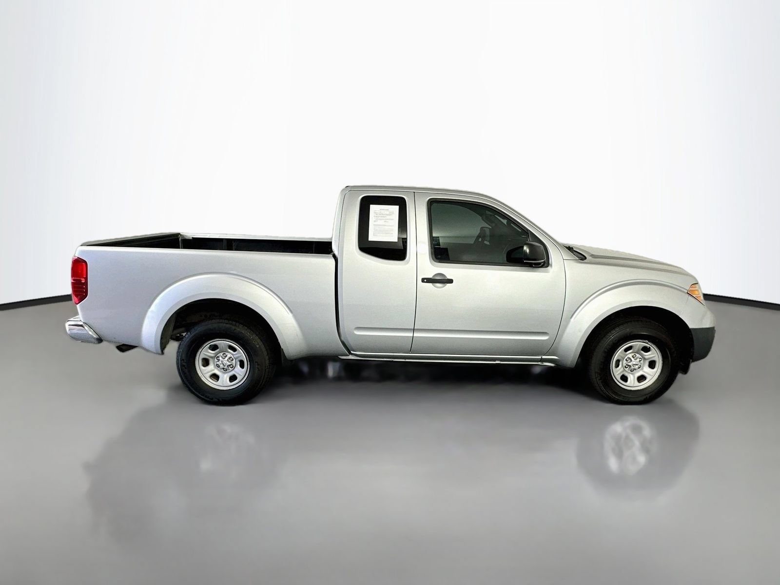 Used 2015 Nissan Frontier S RWD image 8