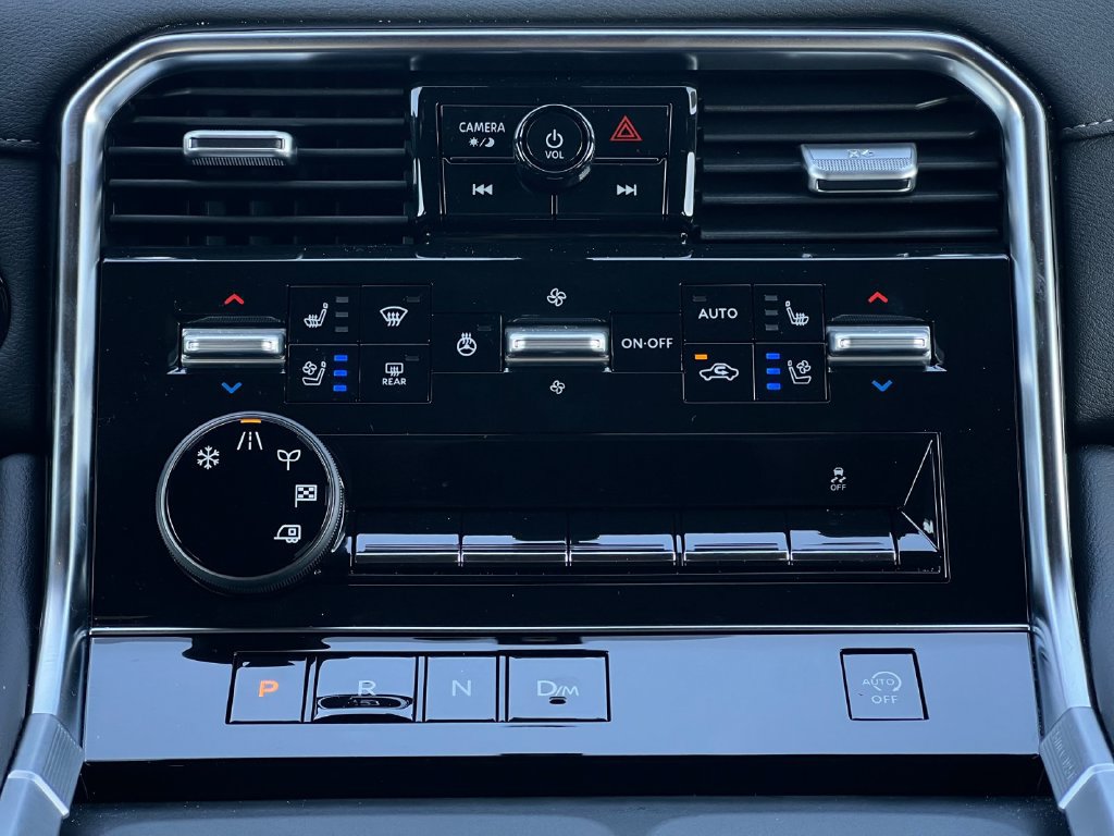 Certified 2026 Nissan Armada Platinum RWD image 4