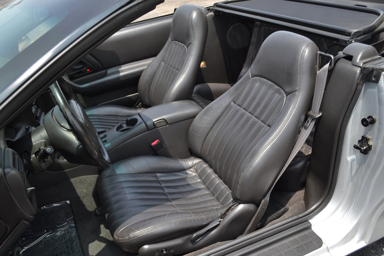 Used 2002 Chevrolet Camaro Z28 w/ SS Performance/Appearance Pkg image 20