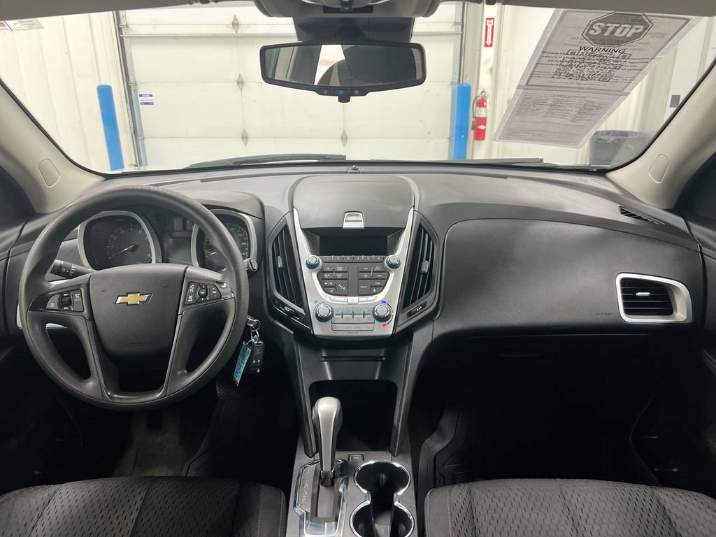 Used 2014 Chevrolet Equinox LS AWD/4WD image 10