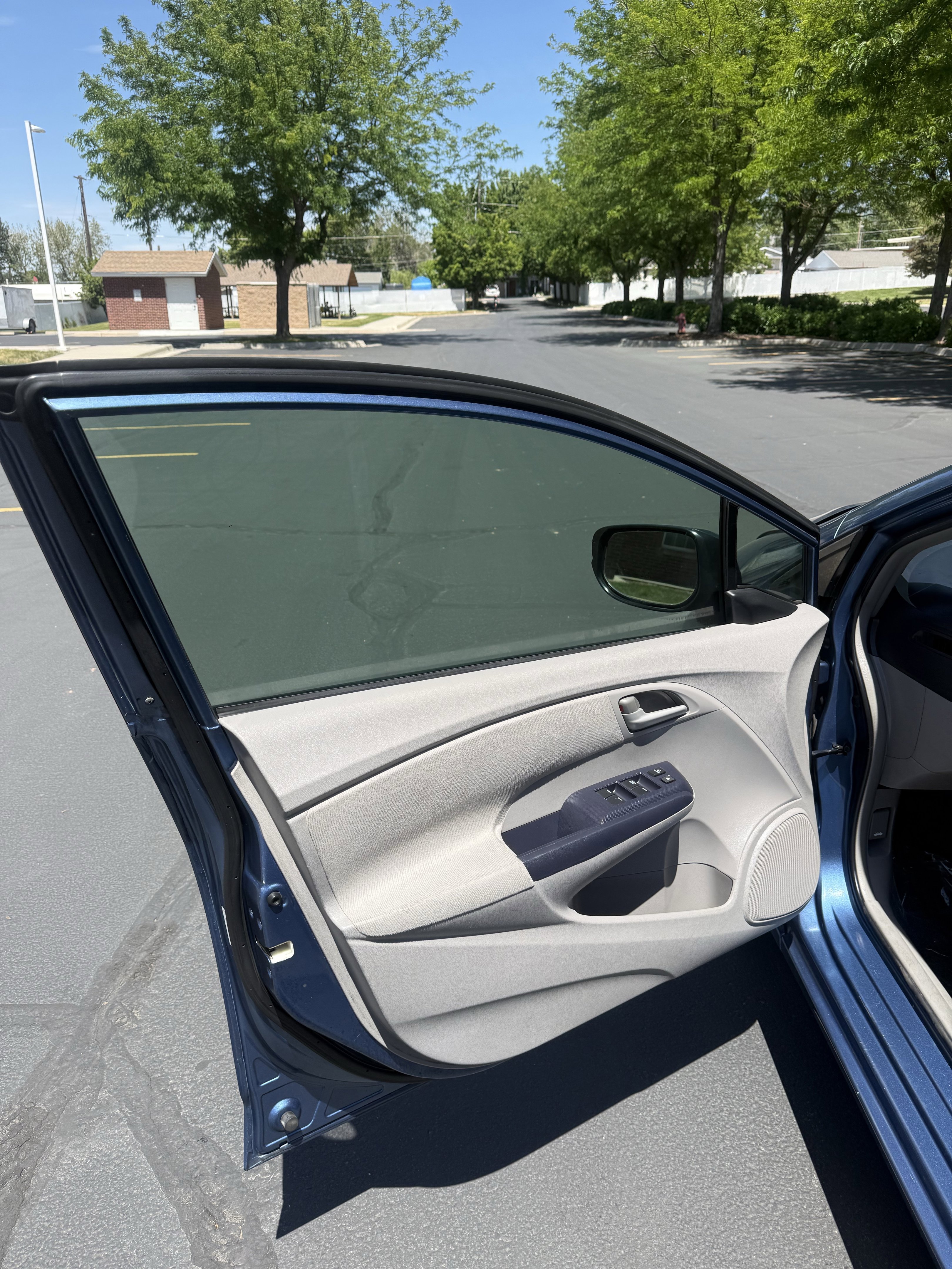 Used 2010 Honda Insight EX image 18