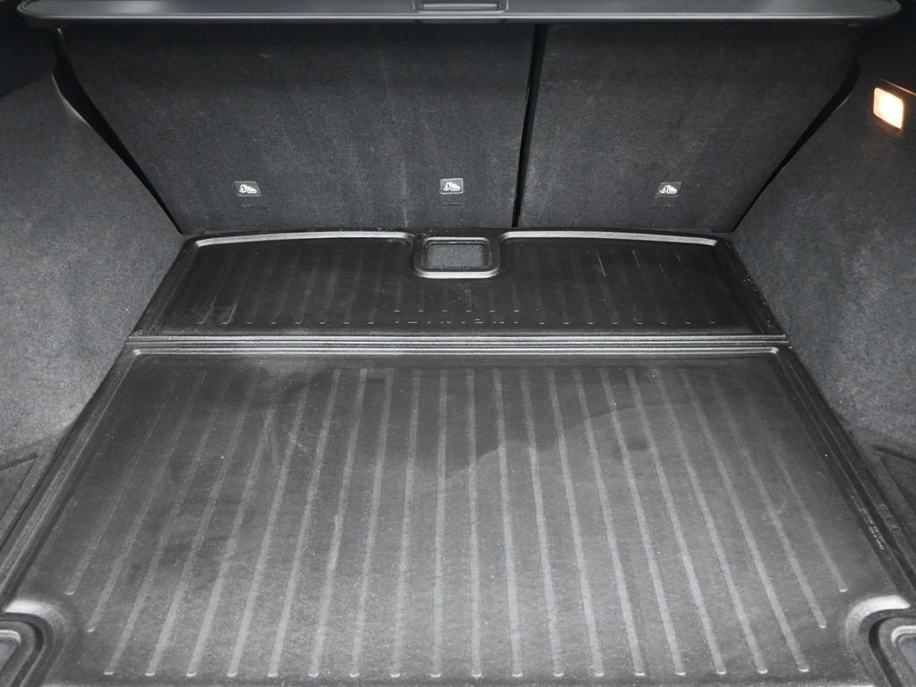 Used 2019 INFINITI QX50 Essential w/ Premium Audio Package image 17