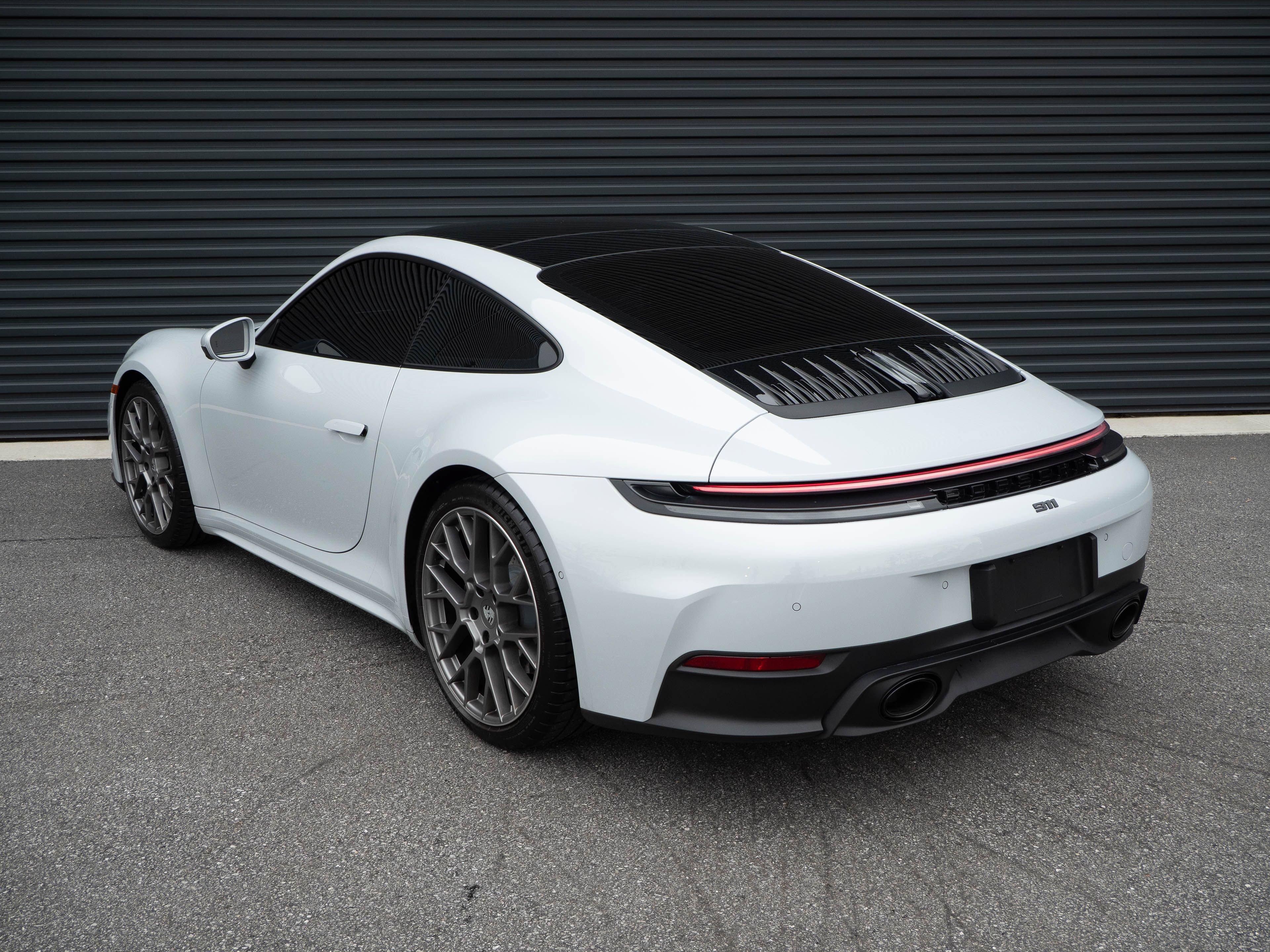 Used 2025 Porsche 911 Carrera w/ Premium Package RWD image 3