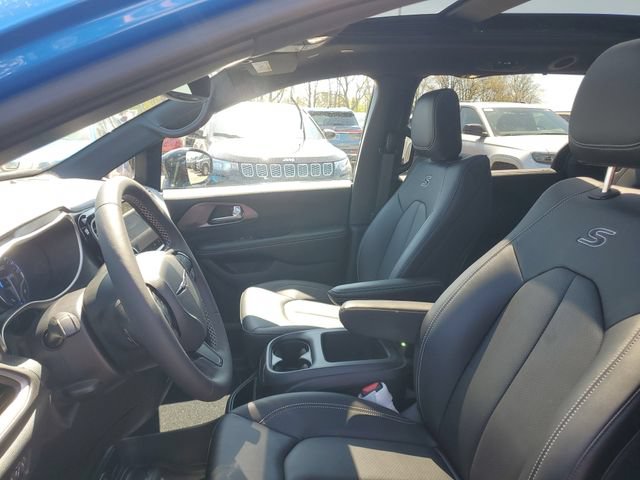 New 2026 Chrysler Pacifica Select w/ S Appearance Package FWD image 18