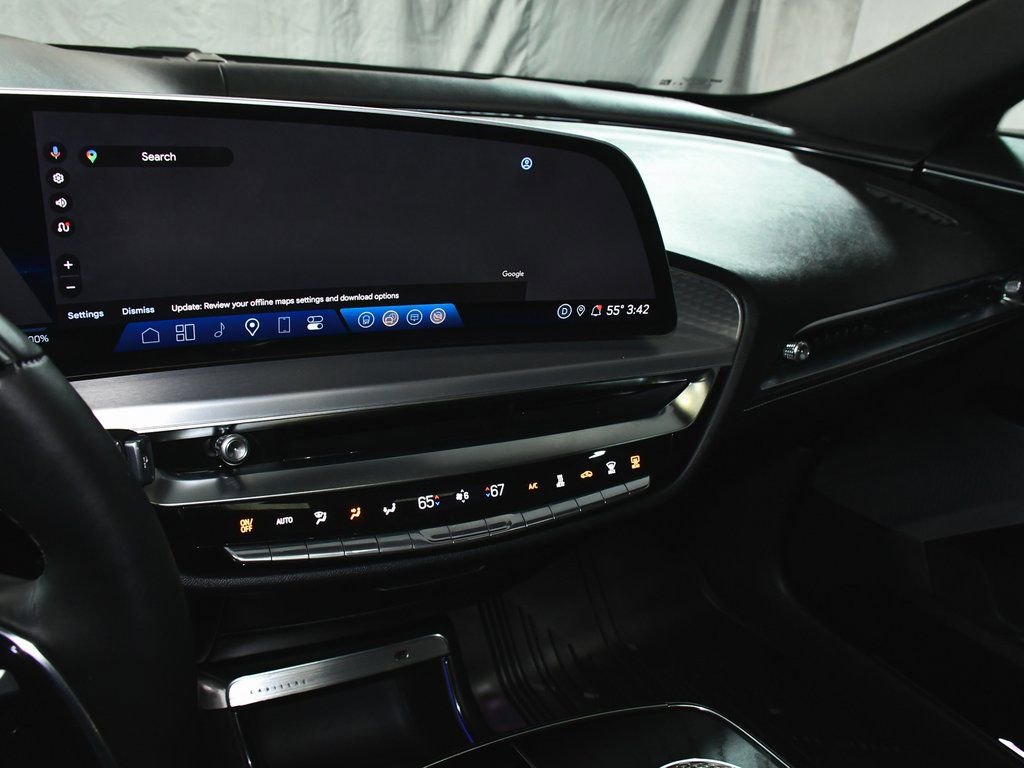 Used 2026 Cadillac Lyriq V image 44