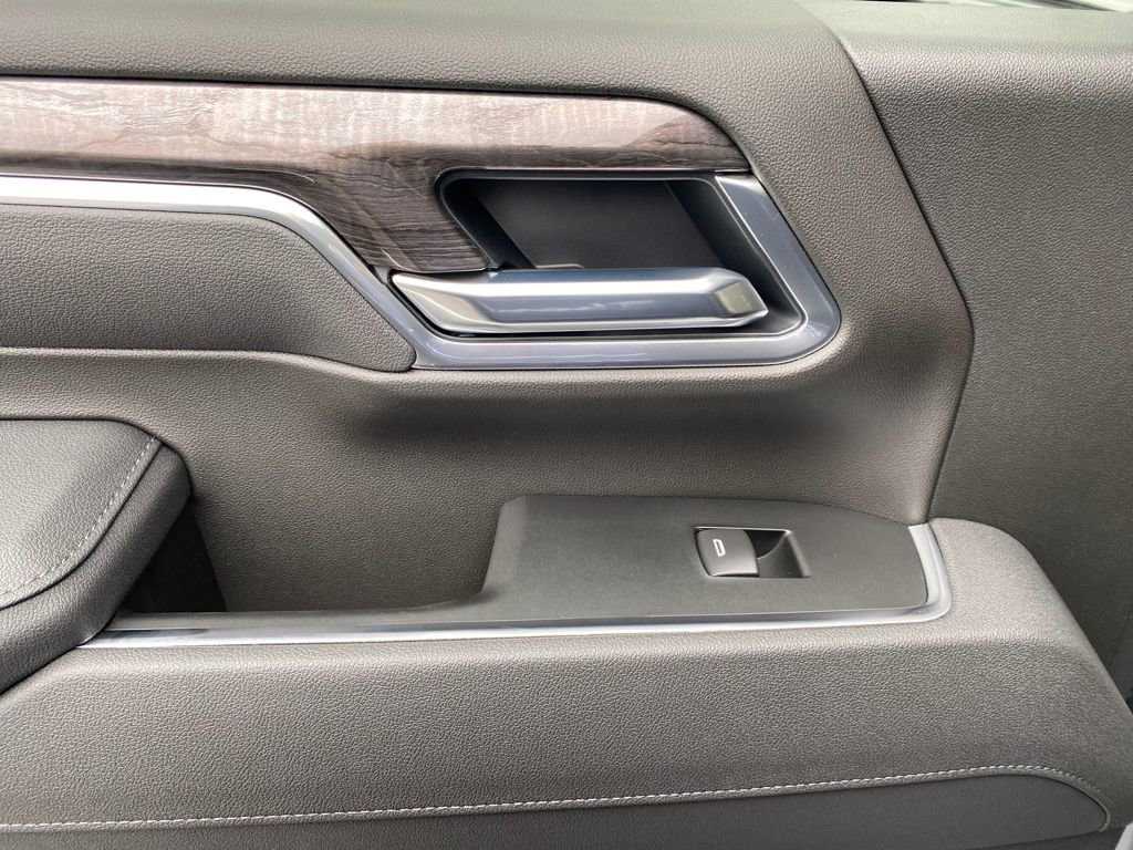 New 2026 Chevrolet Silverado 3500 LTZ w/ LTZ Premium Package image 18