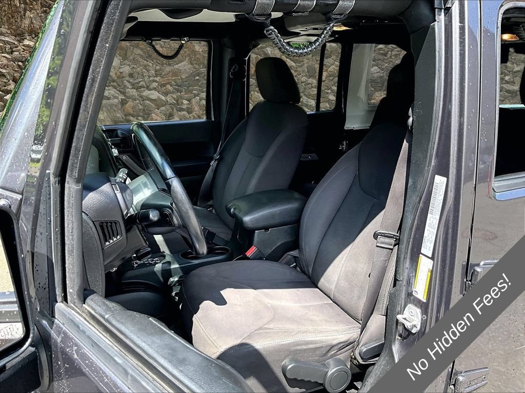 Used 2017 Jeep Wrangler Unlimited Sport w/ Quick Order Package 24S AWD/4WD image 18