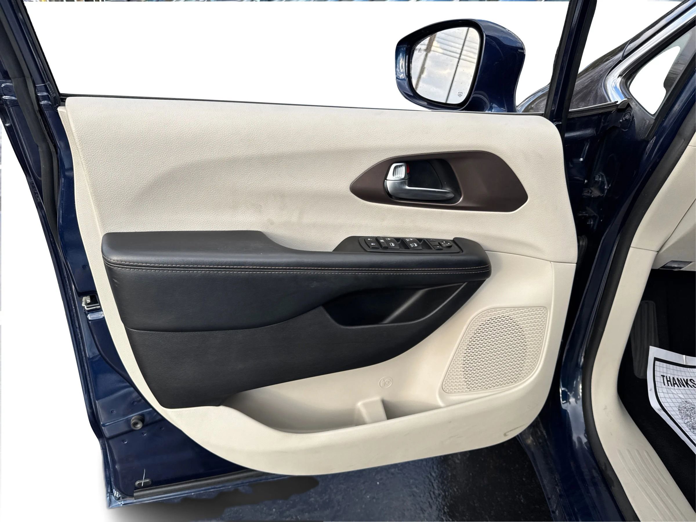 Used 2019 Chrysler Pacifica Touring Plus image 24