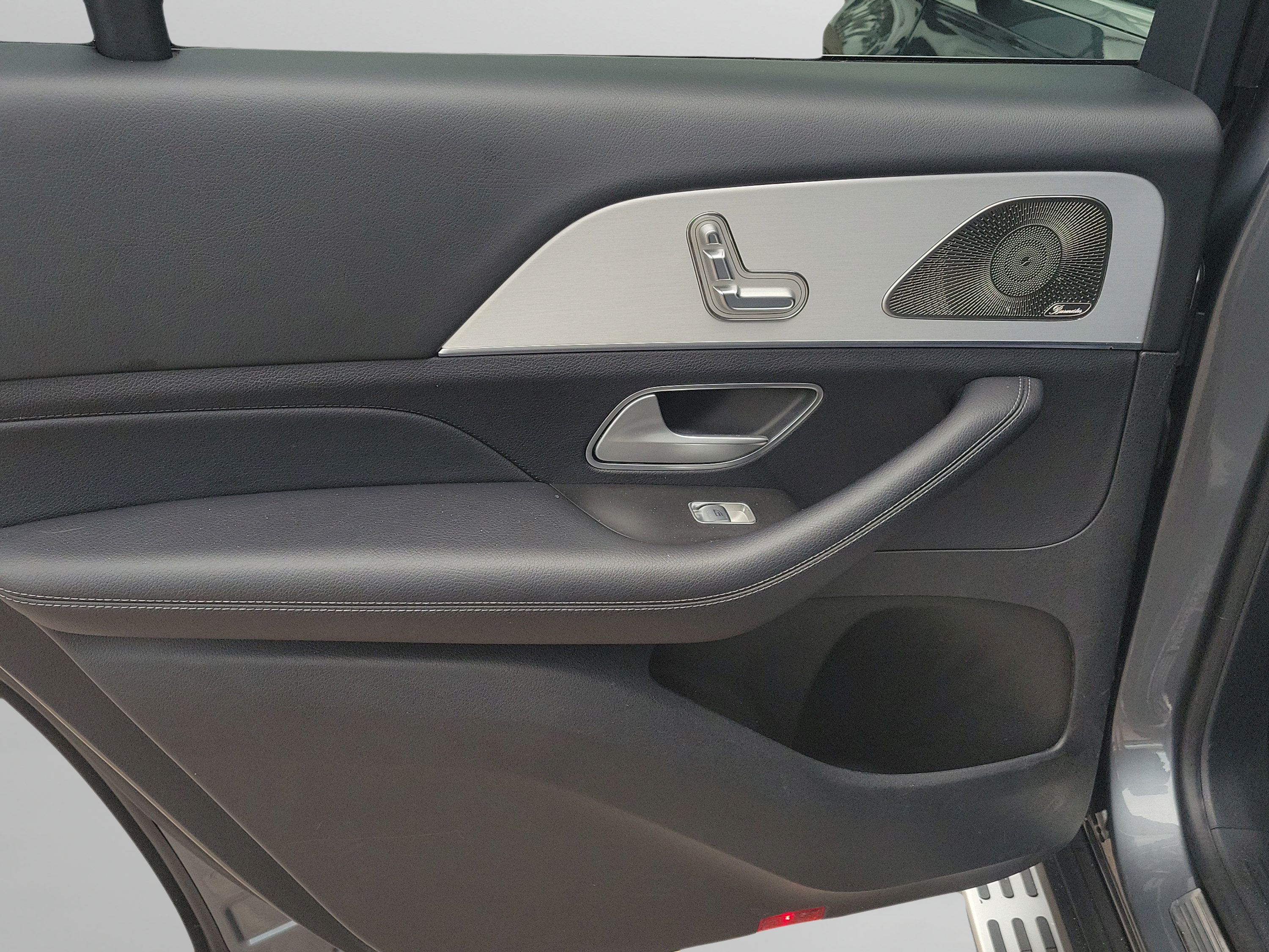 Certified 2024 Mercedes-Benz GLS 450 4MATIC image 11