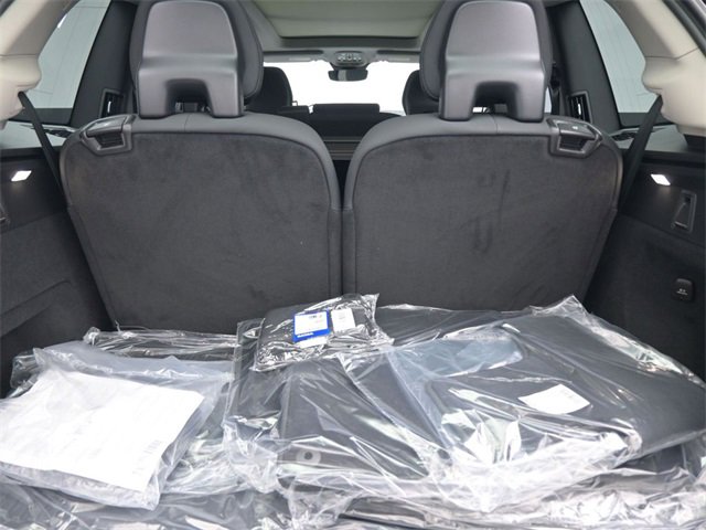 New 2026 Volvo XC90 B6 Plus w/ Protection Package Premier image 32