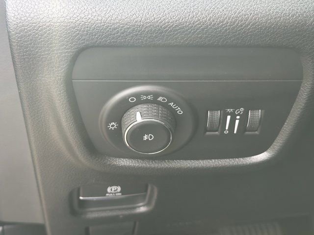 New 2025 Jeep Grand Cherokee Limited w/ Trailer Tow Package image 27