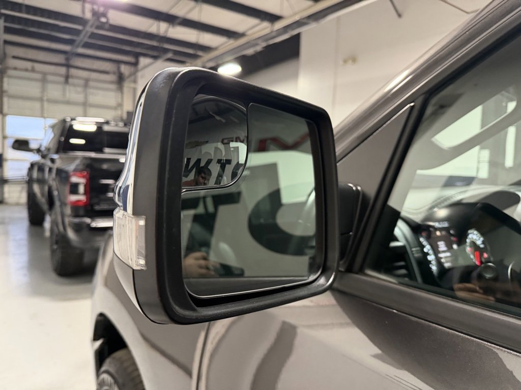 Used 2023 RAM 1500 Laramie image 12