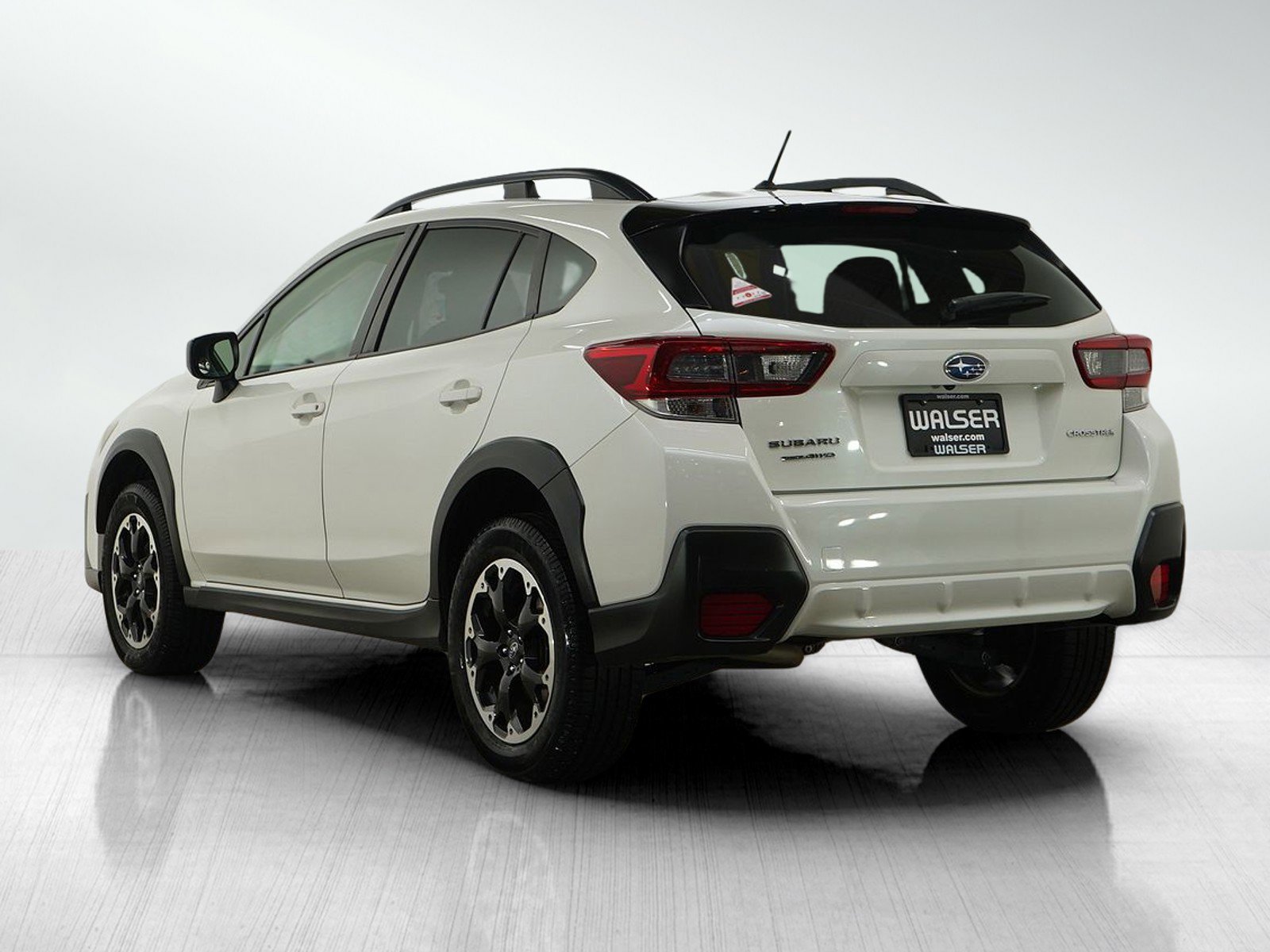 Used 2022 Subaru Crosstrek 2.0i image 3