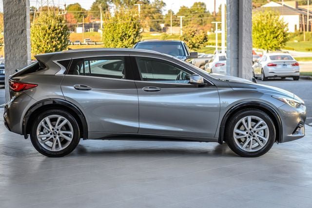 Used 2017 INFINITI QX30 Premium w/ Navigation Package FWD image 51