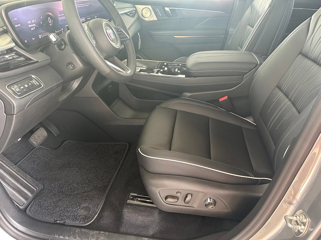 New 2026 Buick Enclave Avenir w/ Super Cruise Package FWD image 14