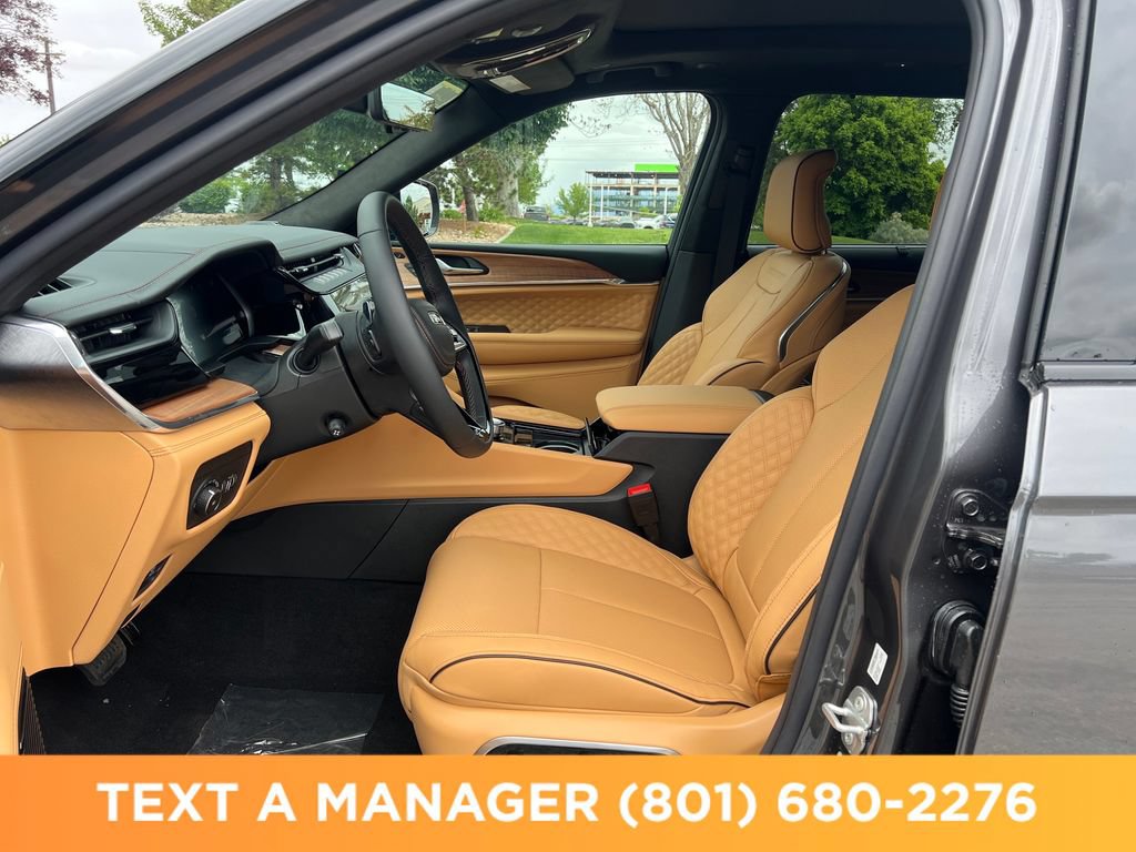 New 2026 Jeep Grand Cherokee L Summit w/ Advanced Protech Group IV AWD/4WD image 9
