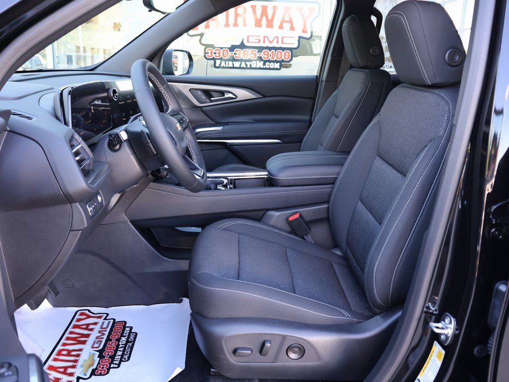 New 2026 Chevrolet Traverse LT w/ Driver Confidence Package image 13