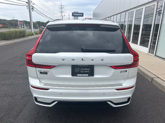 Certified 2024 Volvo XC60 B5 Core w/ Climate Package AWD/4WD image 4