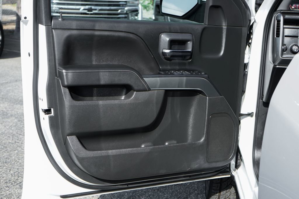 Used 2018 Chevrolet Silverado 1500 LT w/ All Star Edition RWD image 15