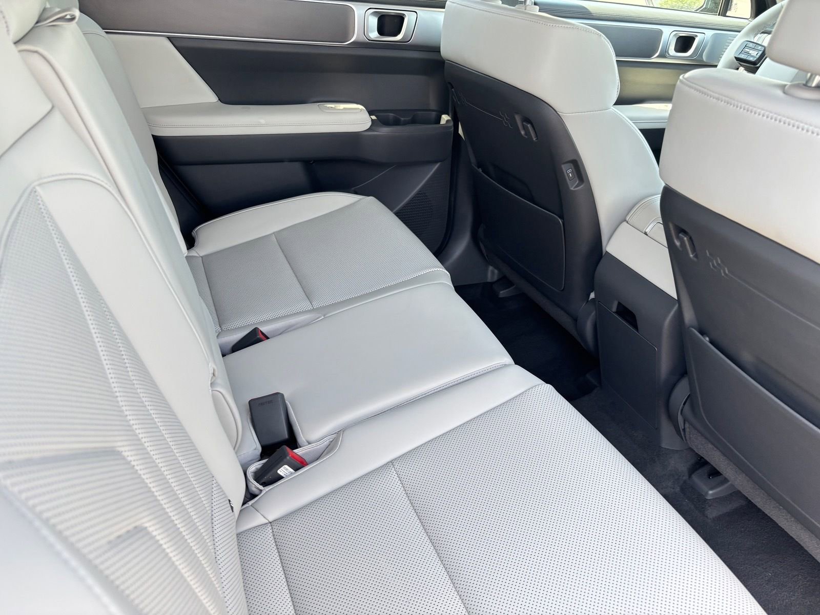 Used 2026 Hyundai Santa Fe SEL image 16