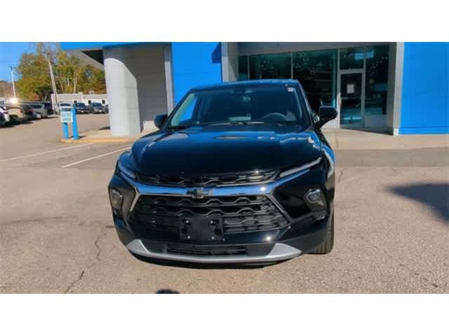 New 2025 Chevrolet Blazer LT w/ Driver Confidence Package FWD image 3