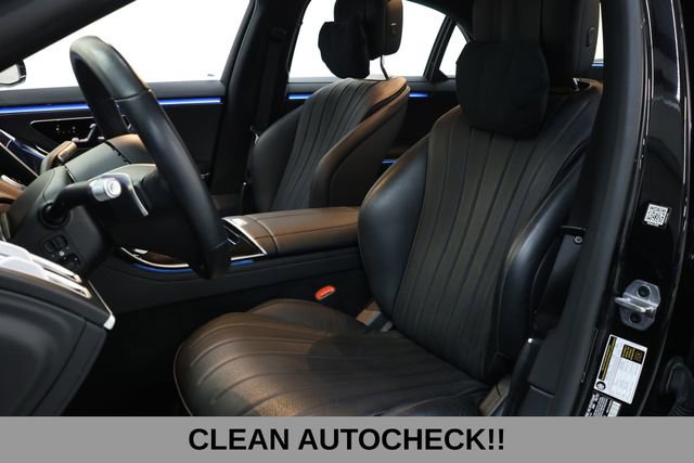 Used 2022 Mercedes-Benz S 580 4MATIC Sedan w/ AMG Line Package image 8