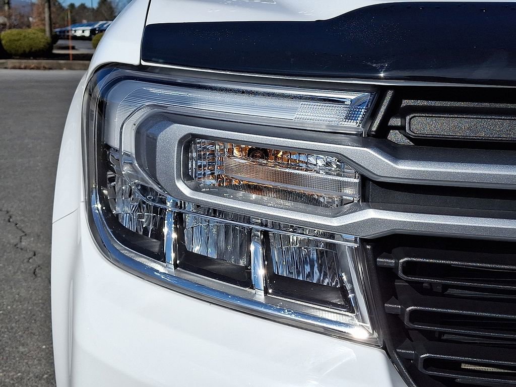 Used 2024 Ford Maverick Lariat image 12