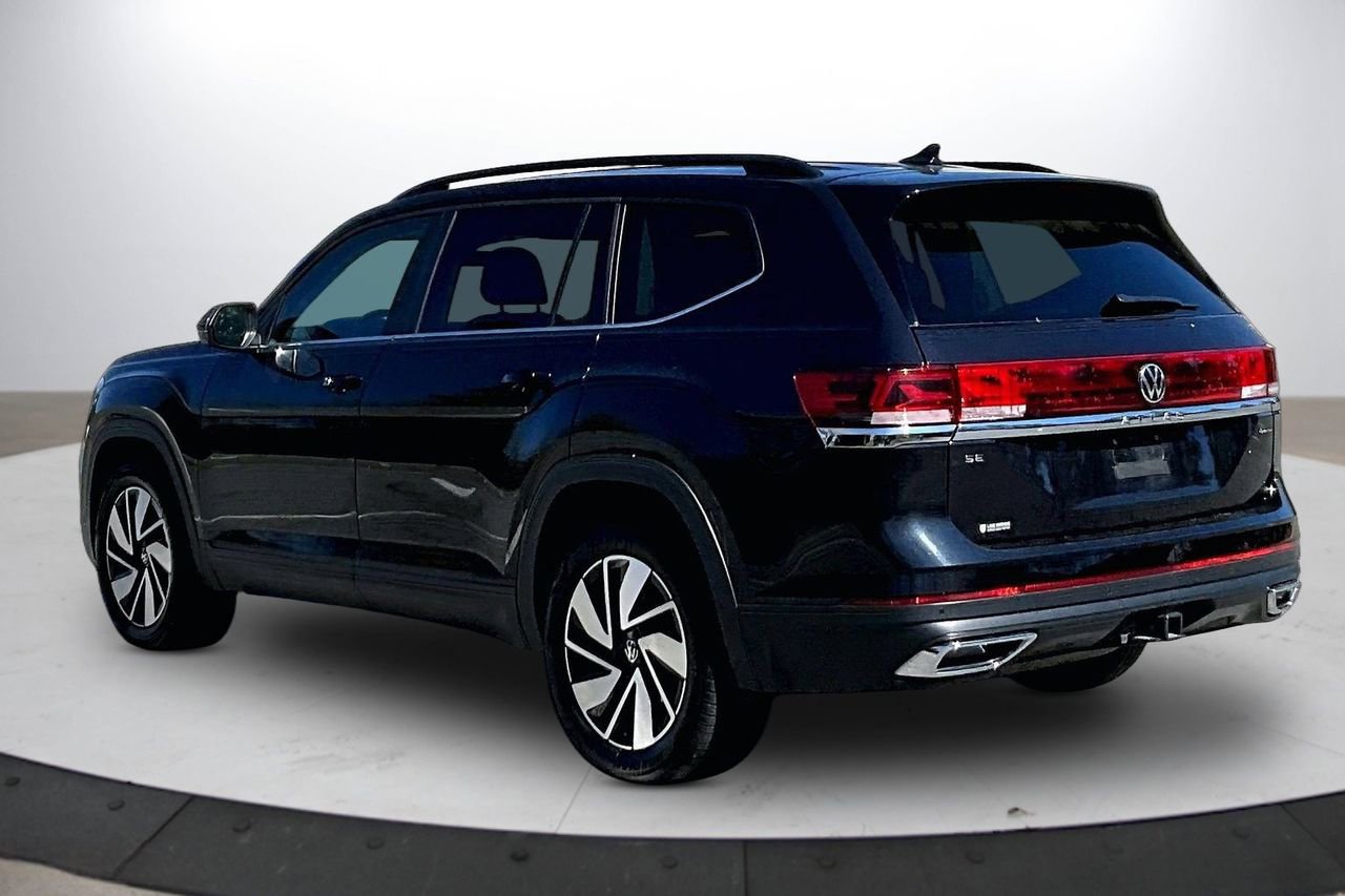 Used 2025 Volkswagen Atlas SE image 7