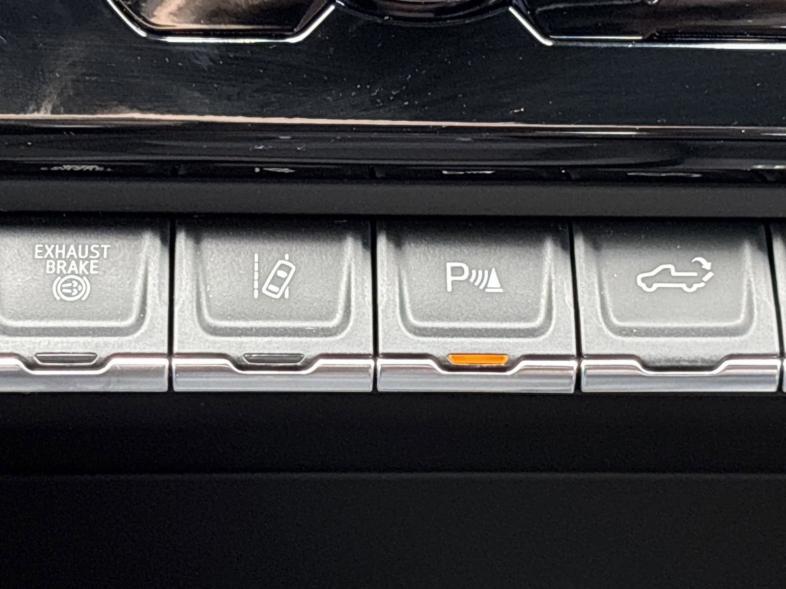 New 2025 GMC Sierra 3500 Denali Ultimate image 11