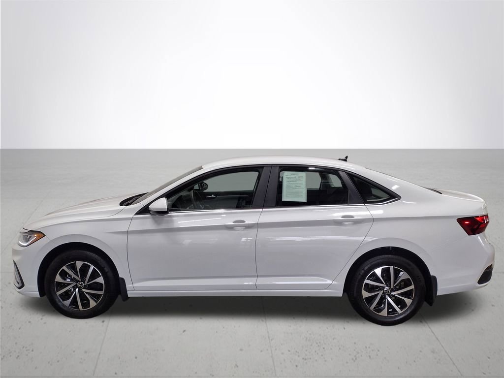 Used 2025 Volkswagen Jetta S image 11