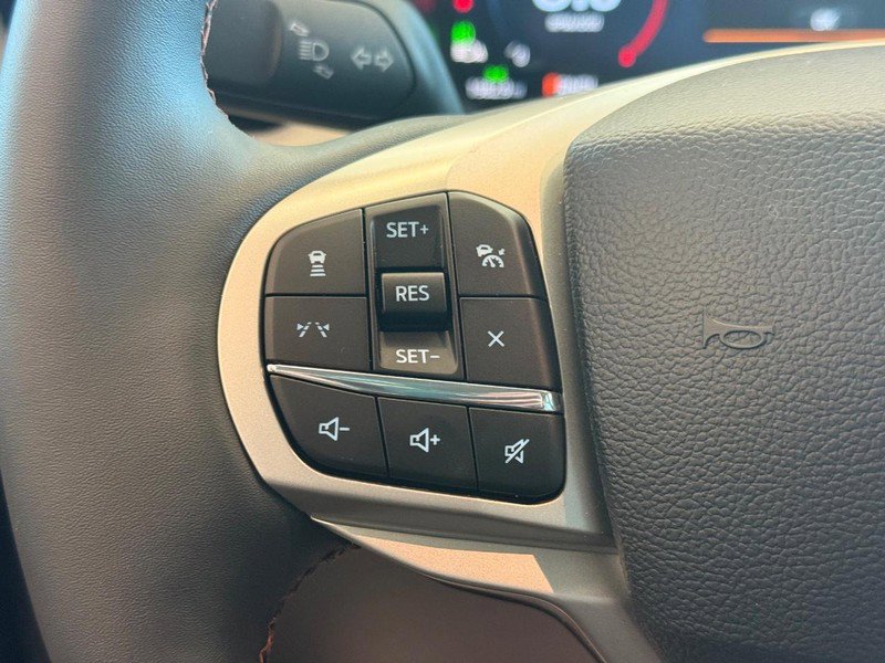 New 2026 Ford Explorer Active w/ Active Comfort Package image 17