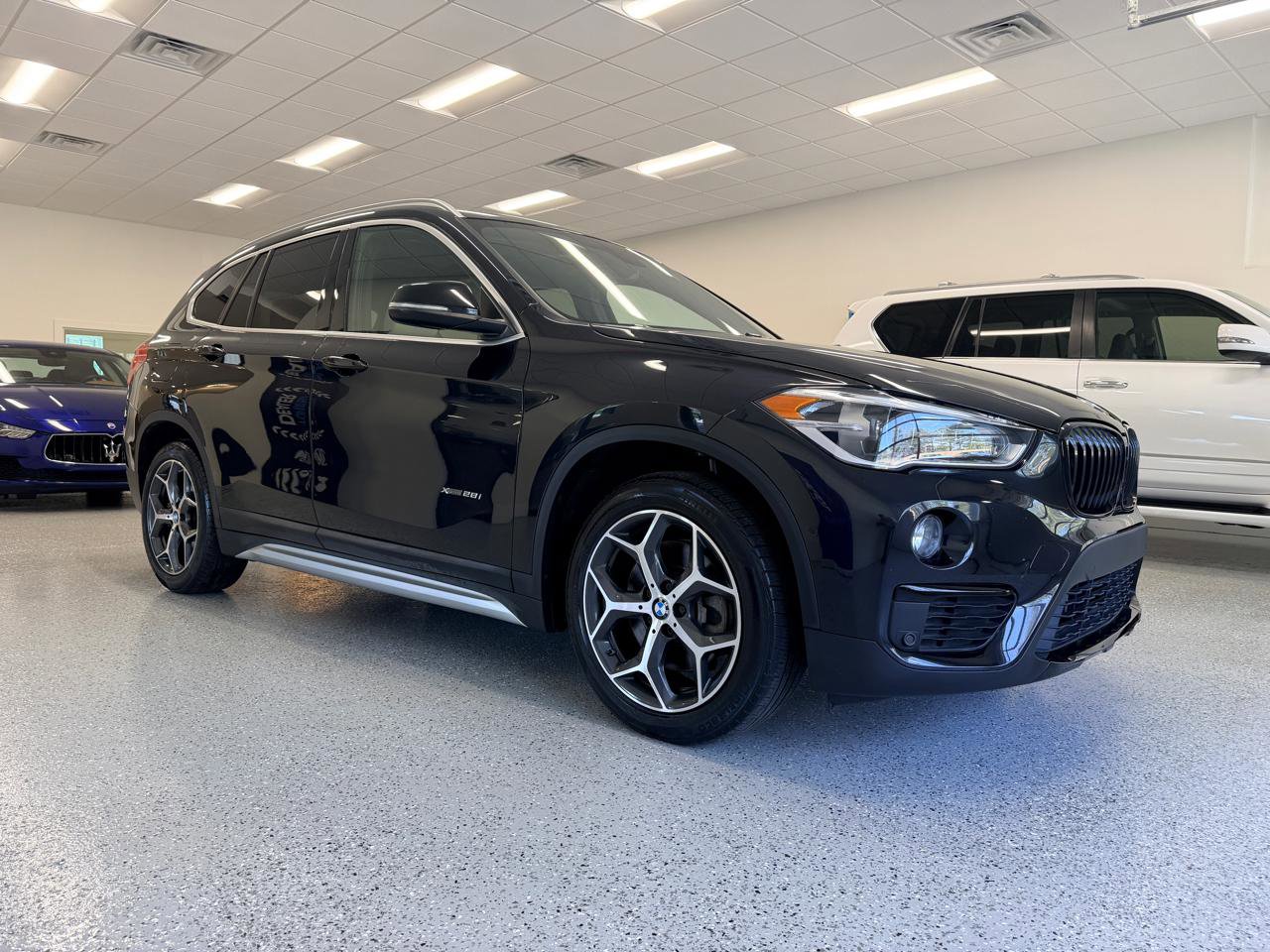 Used 2017 BMW X1 xDrive28i AWD/4WD image 10