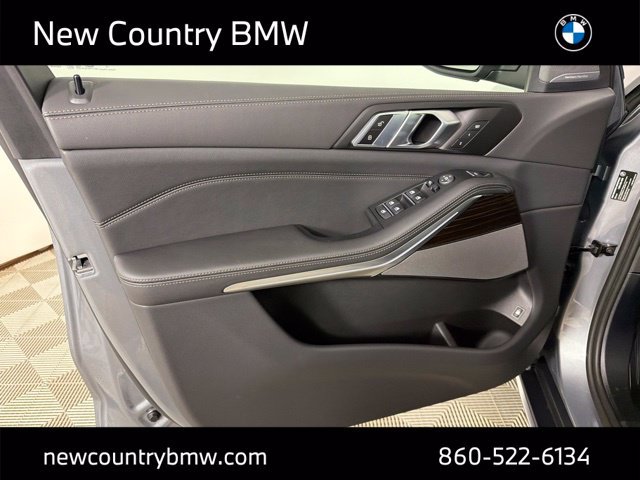 New 2026 BMW X5 xDrive50e w/ Premium Package AWD/4WD image 12