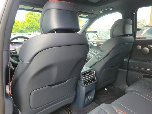 Used 2025 Genesis GV80 3.5T e-SC image 12