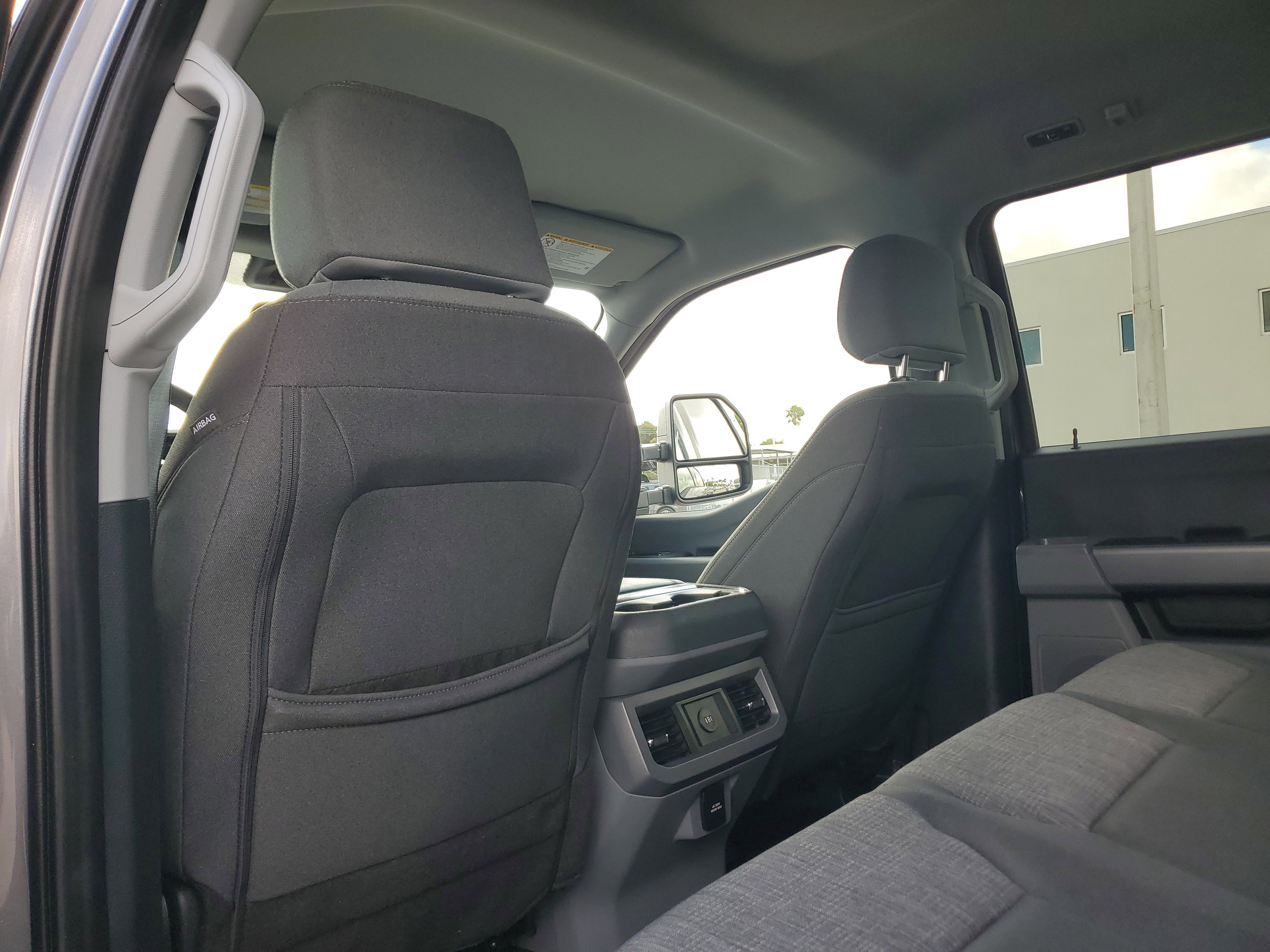 Used 2025 Ford F450 XLT w/ 360-Degree Camera Package image 15